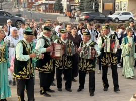Арчада Рамил Курамшин исемендәге X Төбәкара баянчылар, гармунчылар бәйгесе һәм «Уйнагыз, гармуннар!» фестивале узды