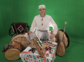 Бездә кунакта - этномузыкант Руслан Габитов