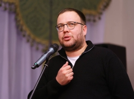 Режиссер Александр Далматов белән очрашуга чакырабыз