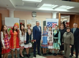 В Камском Устье торжественно открыли Год народного единства и Год воинской и трудовой доблести