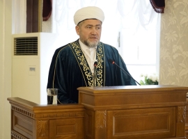Корбан гаетенә багышланган сөйләшүгә «Әл-Мәрҗани» мәчетенең имам-хатыйбы Равил хәзрәт Зөфәровны чакырдык