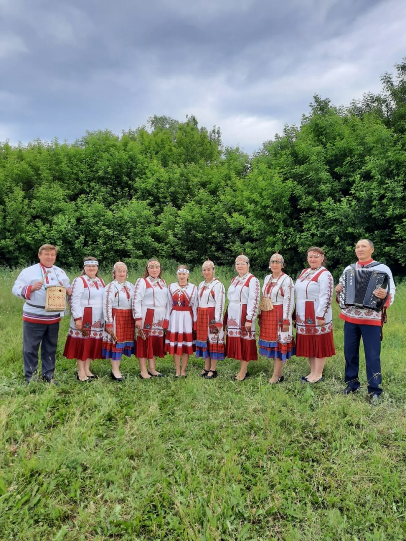 Народный ансамбль песни и танца "Шусем"("Рассвет") Чув.майнского СДК