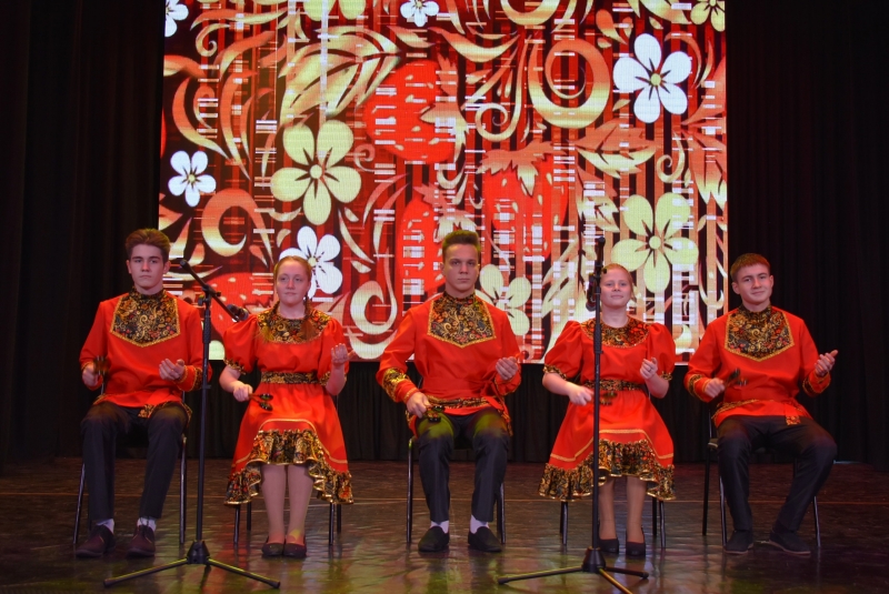 Выступление на сцене Районного Дома Культуры