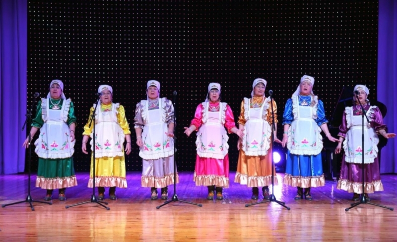 Выступление ансамбля в отборочном туре фестиваля "Балкыш"