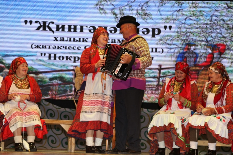 Народный кряшенский фольклорный коллектив "Жингэчэйлэр" в праздничном концерте
