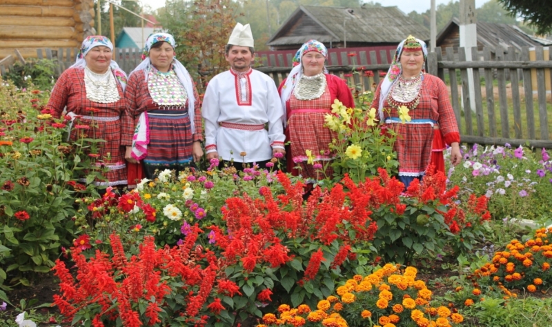 Народный фольклорный коллектив "Мари памаш"