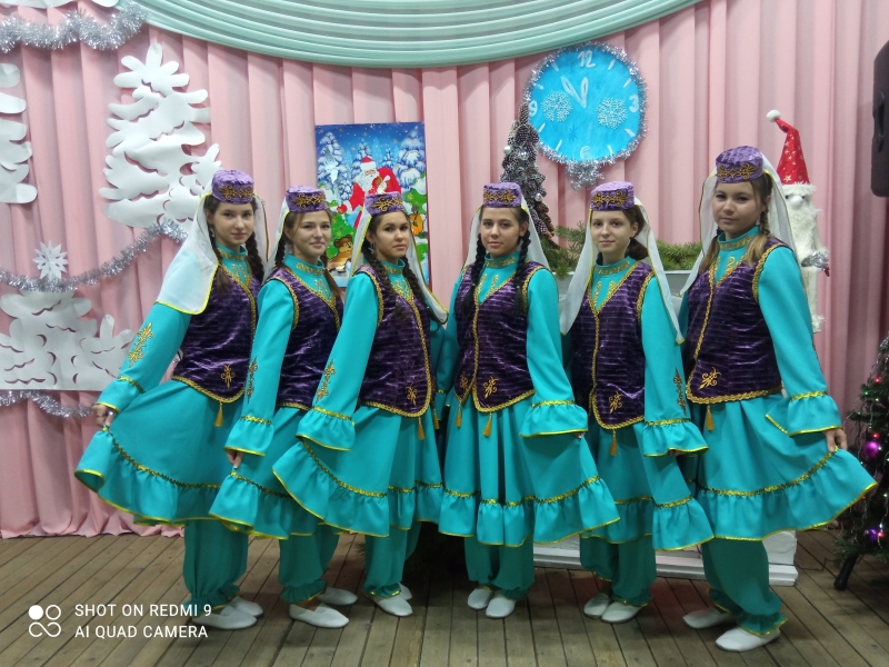 Хореографический коллектив " Сәйләннәр"