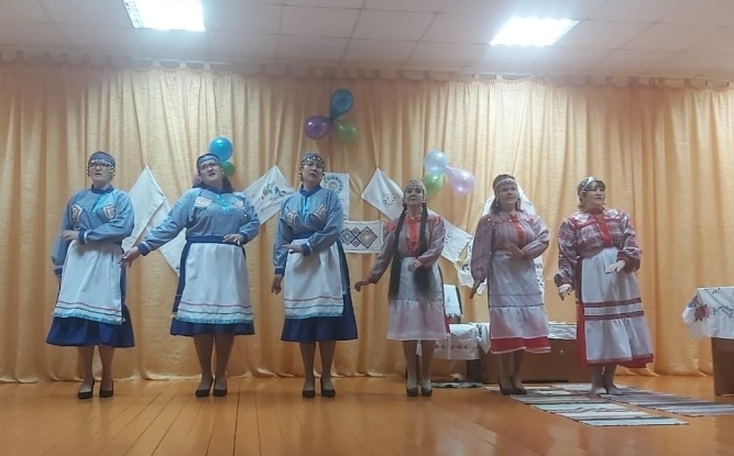 Вокальный ансамбль "Родник”