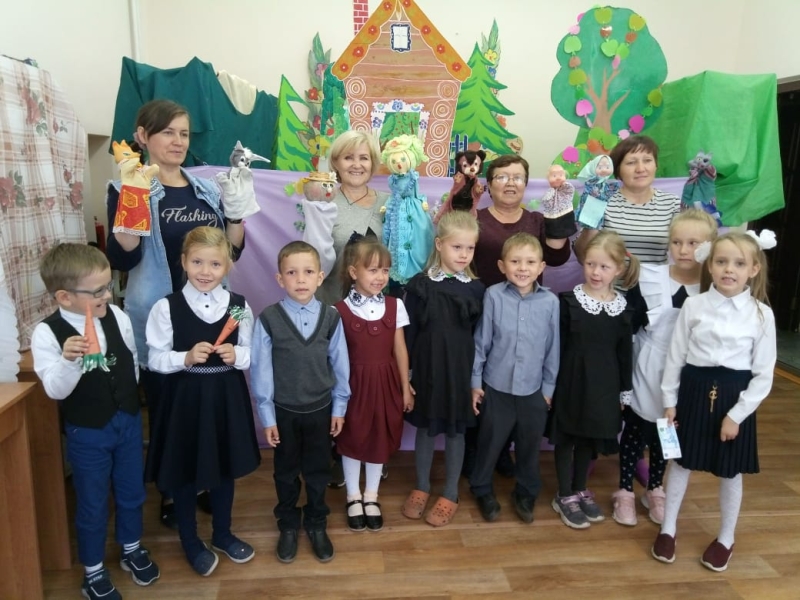 Кукольный спектакль "Как Колобок в школу пошел"