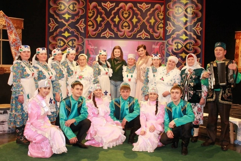 Татарский фольклорный ансамбль «Җәүһәр»
