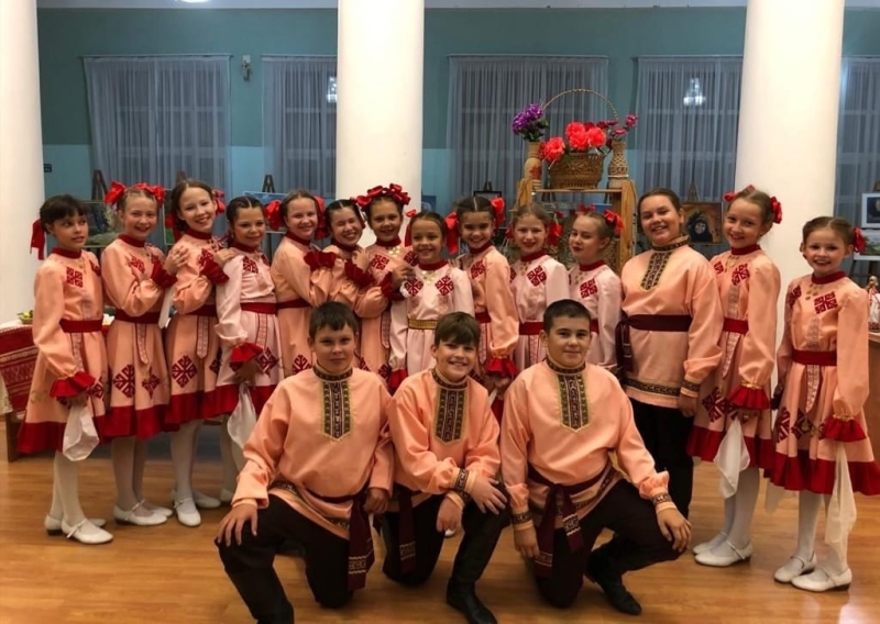 Танцевальная группа "Калейдоскоп" Спутник Народного коллектива ансамбля танца "Ютазы йолдызлары"