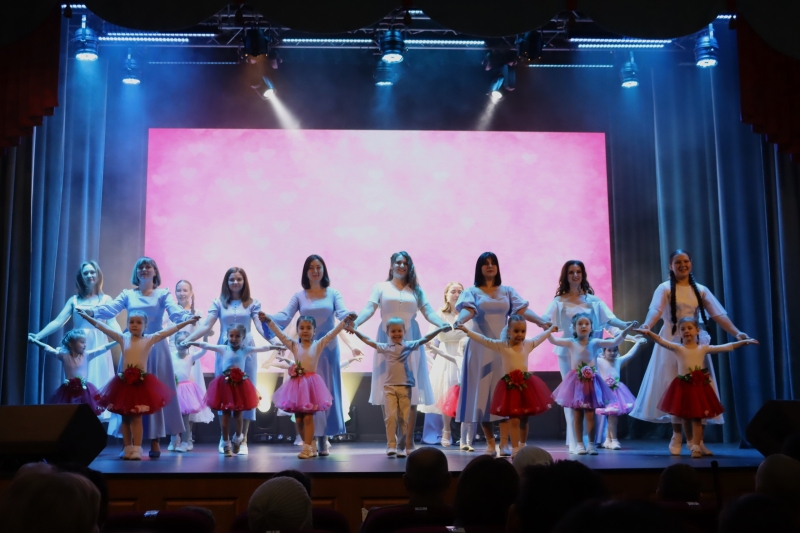 Танцевальная группа "Очаровашки" Спутник Народного ансамбля танца "Ютазы йолдызлары"