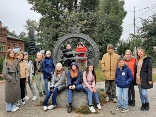 Школьники из Татарстана знакомятся с маршрутом «Золотое кольцо. Петр I»