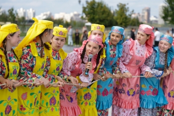 «Уен фест. Аҗаган» V төбәкара фестиваль-конкурсының Гран-при бүләген Теләче районының «Чулпан» командасы алды