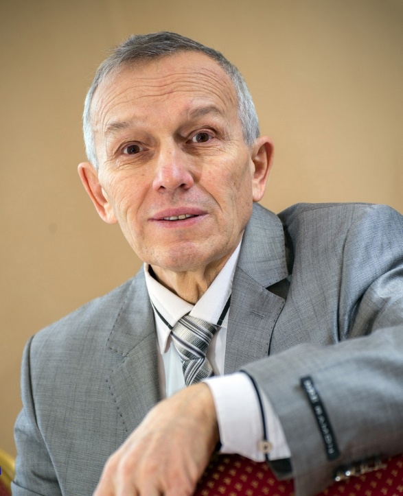 Бездә кунакта - Татарстанның атказанган сәнгать эшлеклесе, композитор Риф Гатауллин