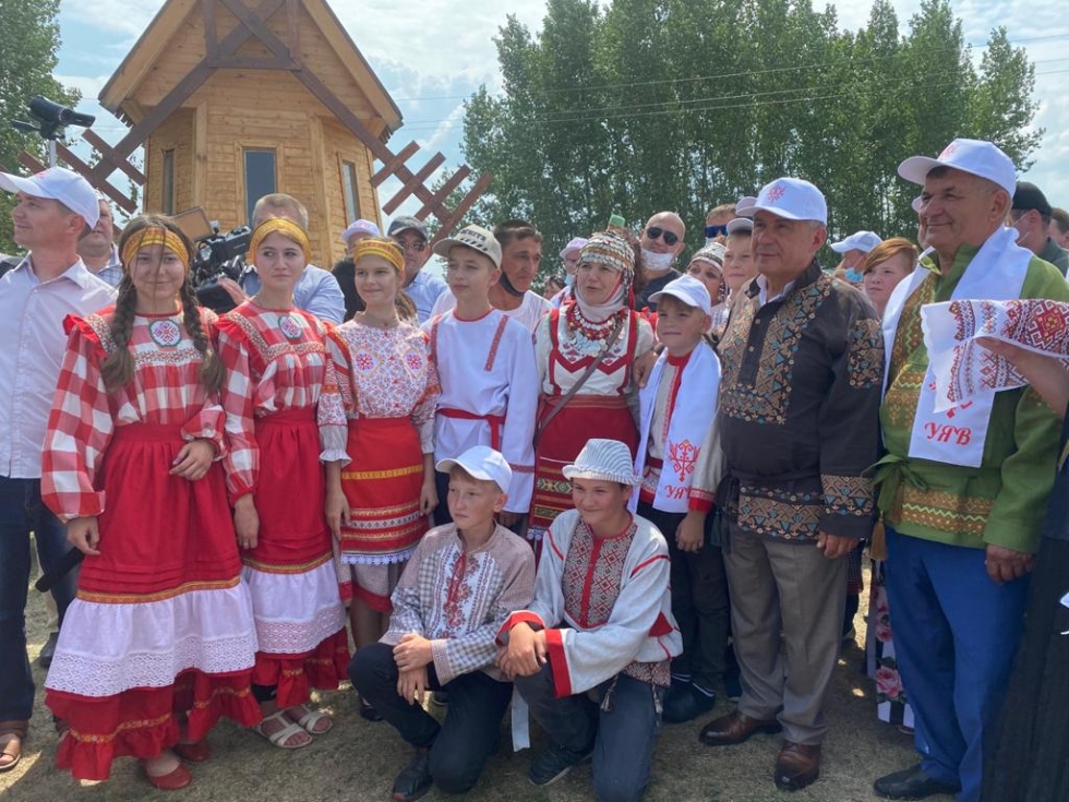 Президент Татарстана Рустам Минниханов посетил праздник "Уяв"