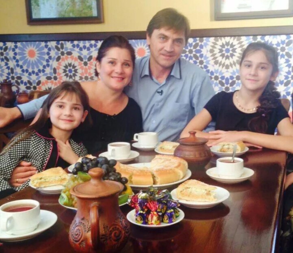 Бездә кунакта - Энҗе һәм Илфат Камалиевлар