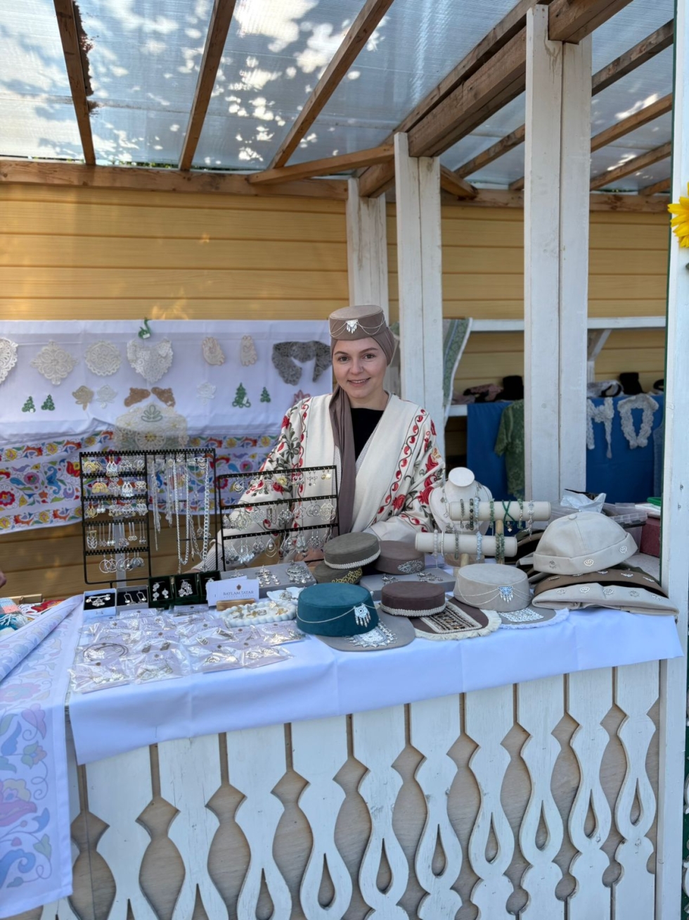 Кул эшләре остасы Айгөл Хәмидуллина үзенең BAYLAM. TATAR бренды турында сөйли