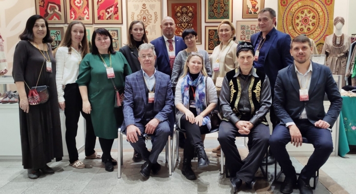 Участники татарстанской экспозиции на выставке-форуме «Уникальная Россия»
