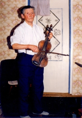 Картамышев K. Г. Фото из экспедиции в д. Сырья, Балтасинского района РТ, 1999г.