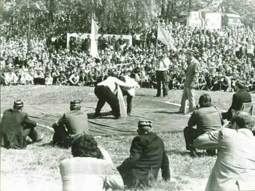 Финал состязания по национальной борьбы корэш на празднике Сабантуй. 1979 г.