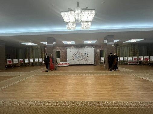 Выставка полотенец и вышитой карты Татарстана
