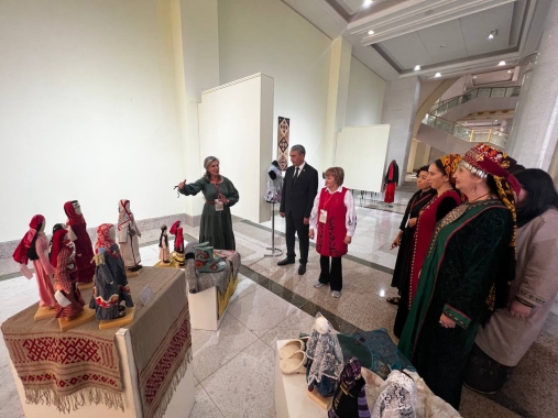 На выставке мастеров народных художественных промыслов Татарстана