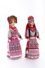 Две куклы в национальных костюмах народов России. Оформление основного костюма - вышивка крестом, бисер, бусы  
