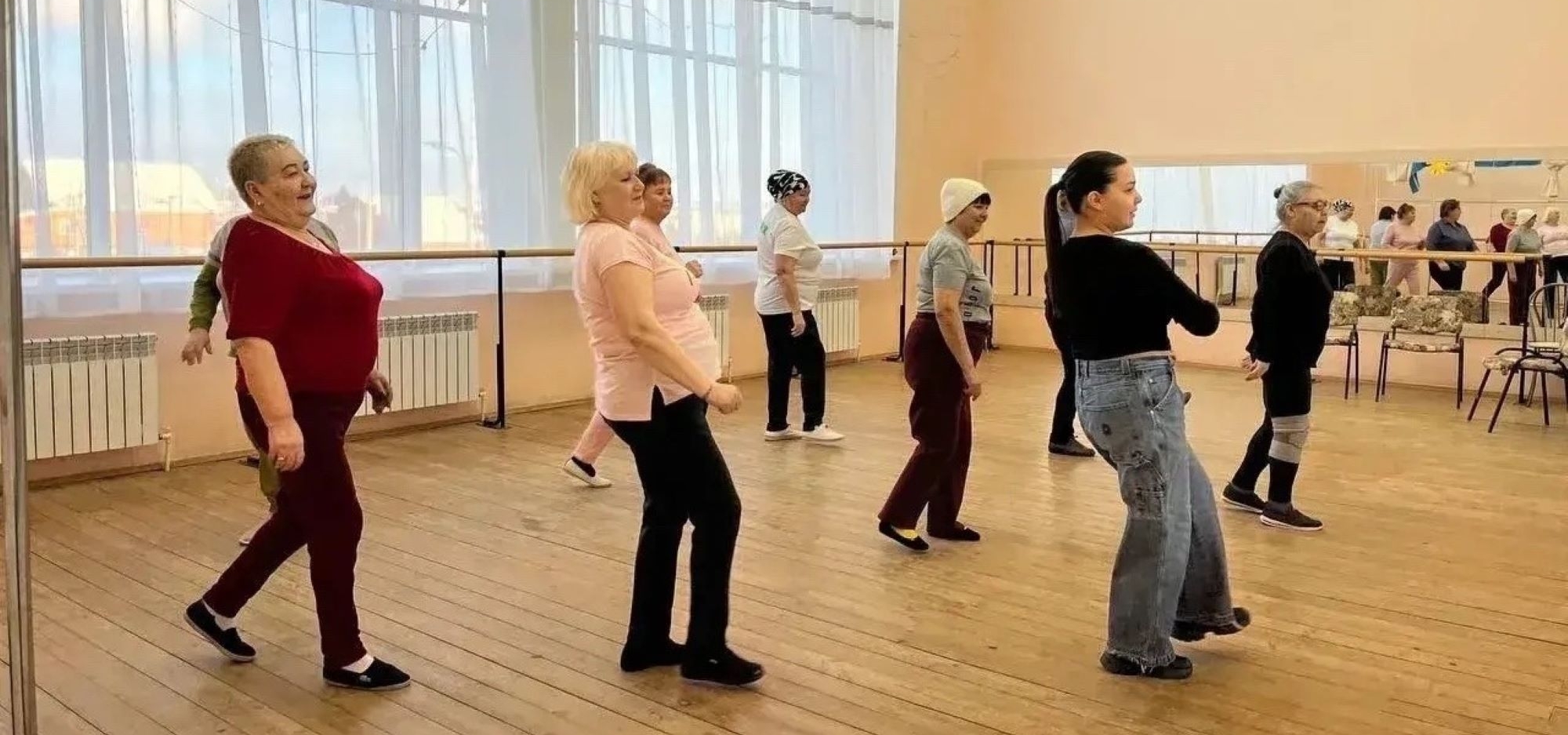 Танцы объединили активное старшее поколение Буинска