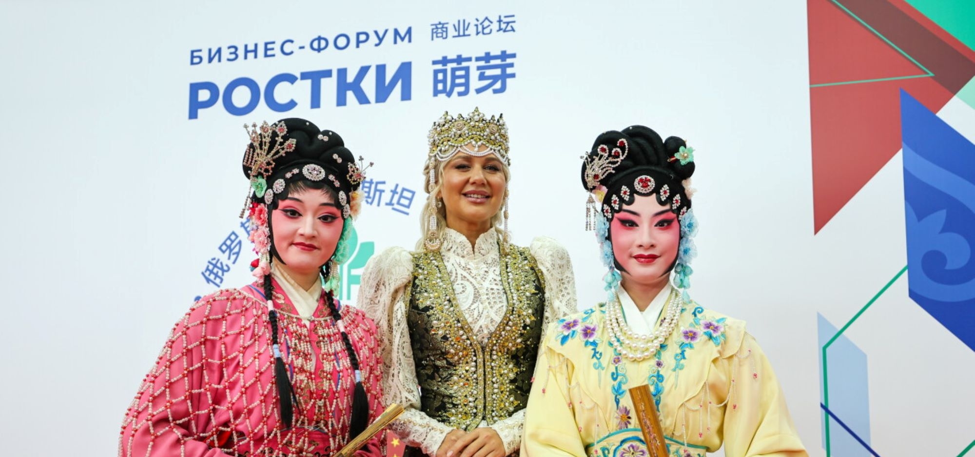 Зона перекрестных культур в рамках IV Международного форума «РОСТКИ» впечатляет гостей