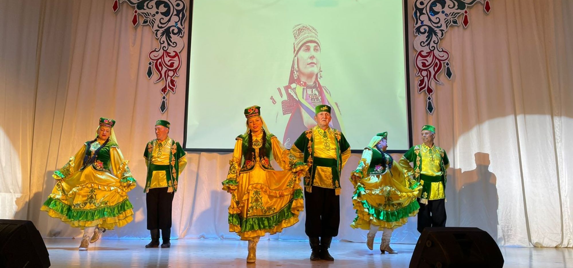 В Казани состоялся Республиканский фестиваль-конкурс творчества народов Поволжья «Мудрая река»