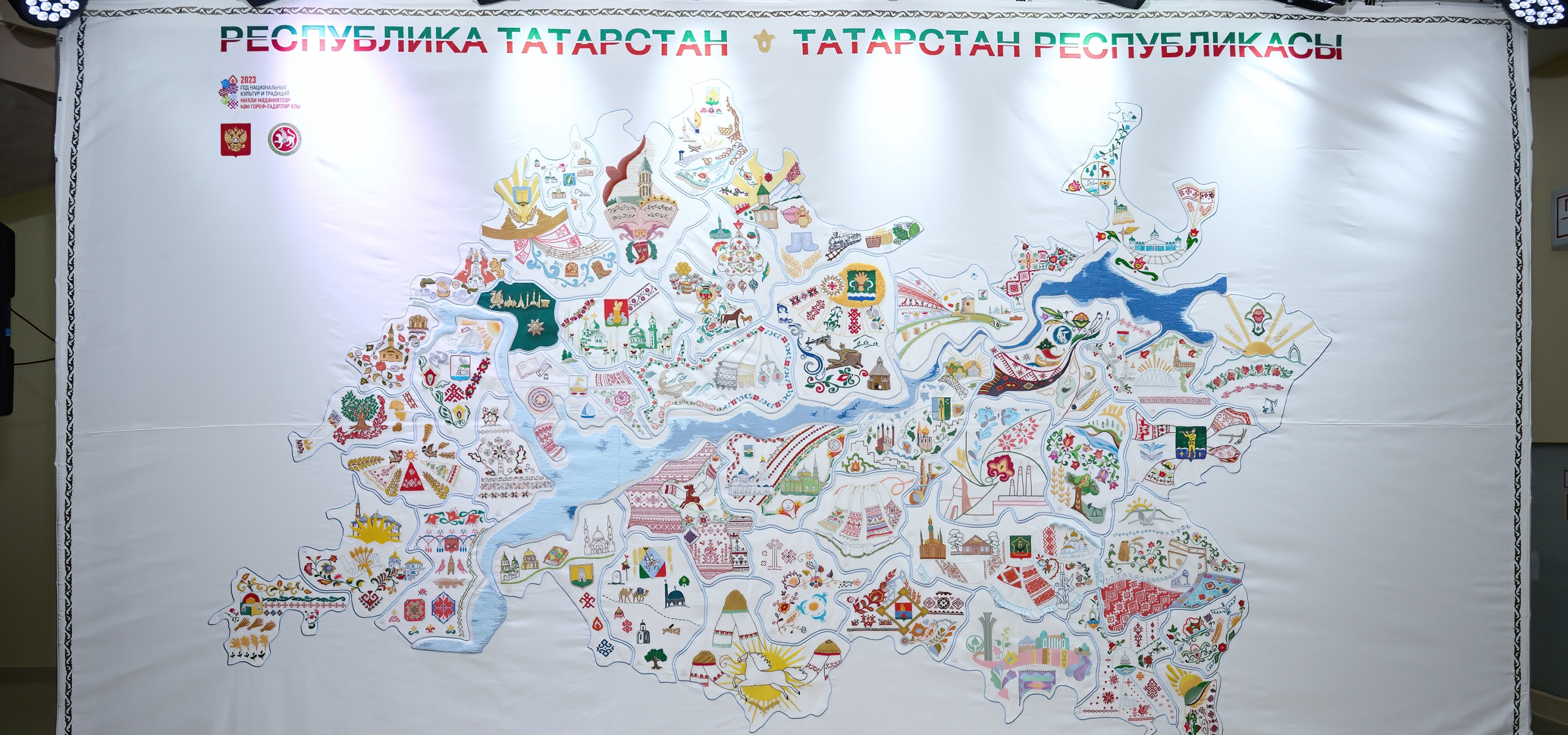 Знакомтесь: мастера-вышивальщицы проекта «Вышитая карта Республики Татарстан»