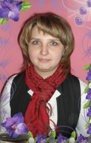 Руководитель  вокального  ансамбля "Подруга" Суворова Анна Алексеевна