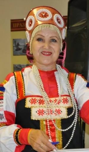 Руководитель заслуженный работник культуры РТ Захарова Вера Николаевна