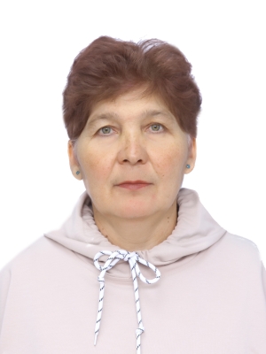 Руководитель народного фольклорного коллектива "Өммегөлсем"