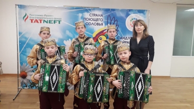 Инструментальный ансамбль «Өмет»