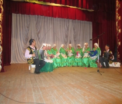 Выступление фольклорного коллектива в конкурсе "Народные жемчужены"