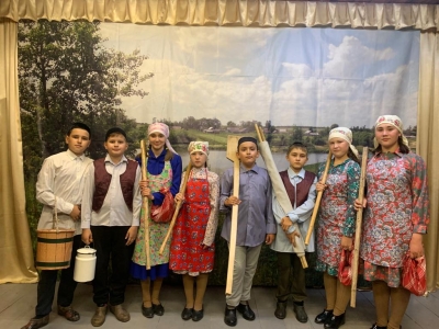 Пастановка фольклорного представления "Әвен сугу" йоласы