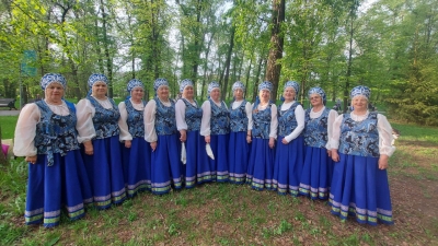Ансамбль русской песни "Задорные кумушки". Парк Крылья Советов. День города.2022