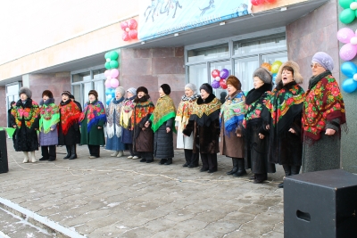 Выступление коллектива на празднике Масленица.