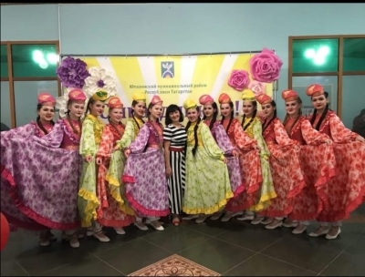 Народный коллектив ансамбль танца "Ютазы йолдызлары"