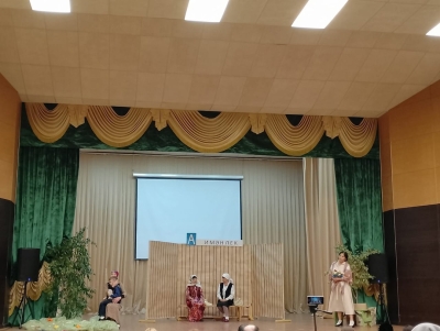 Смотр конкурс театральных коллективов "Идель-Йорт", драма Ш.Хусаинова "Егерме ел уткэч/Двадцать лет спустя"