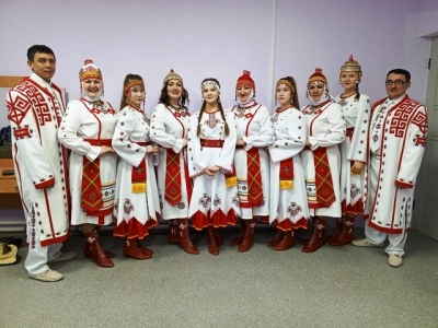 Народный ансамбль песни и танца "Илем"