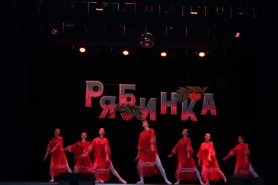 Стилизованный русский танец "Лети, улетай", основная группа