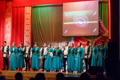 Вокальный ансамбль «Иделкэй» на концерте, посвященном закрытию Года родных языков и народного единства