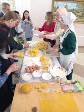 В Тюлячинском районе участникам семинара презентовали блюда татарской кухни